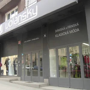 Hu Прага
